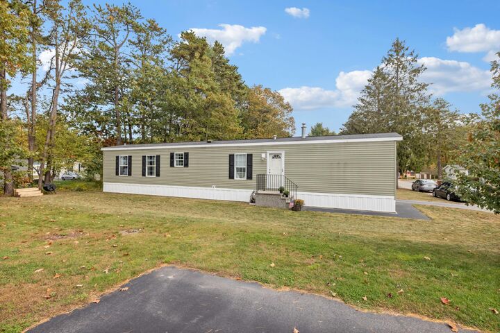 Property Photo: 50 Pheasant Road ME 04072