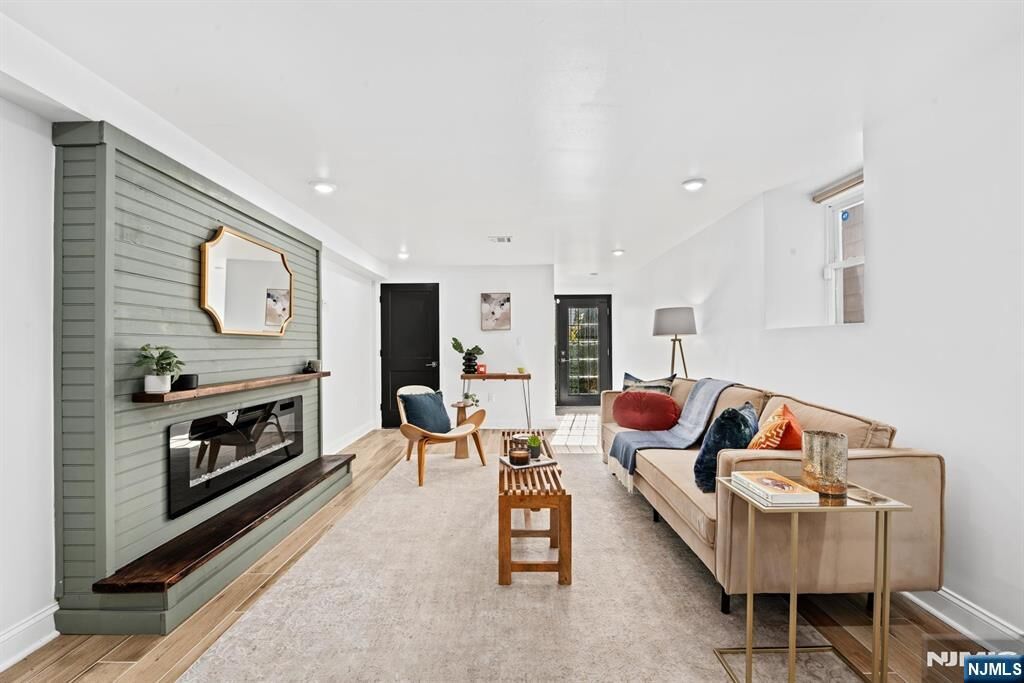 Property Photo:  201 Zabriskie Street 1  NJ 07307