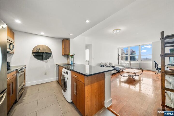 88 Morgan Street 4107  Jersey City NJ 07302 photo