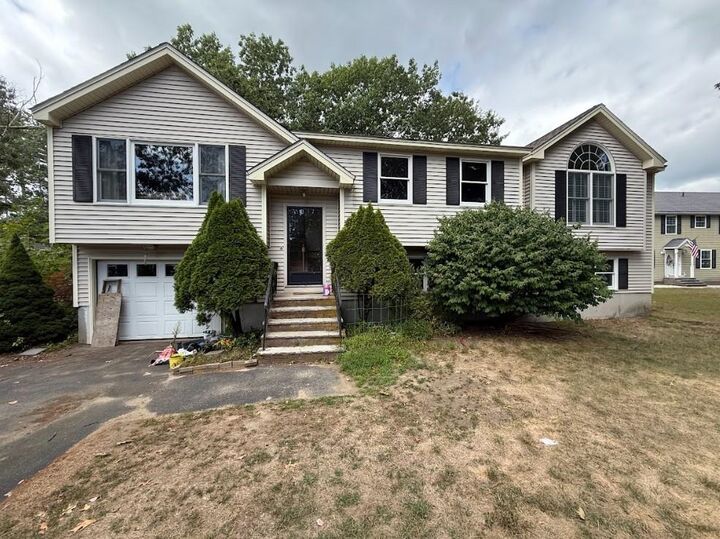 34 Shore Drive  Salem NH 03079 photo