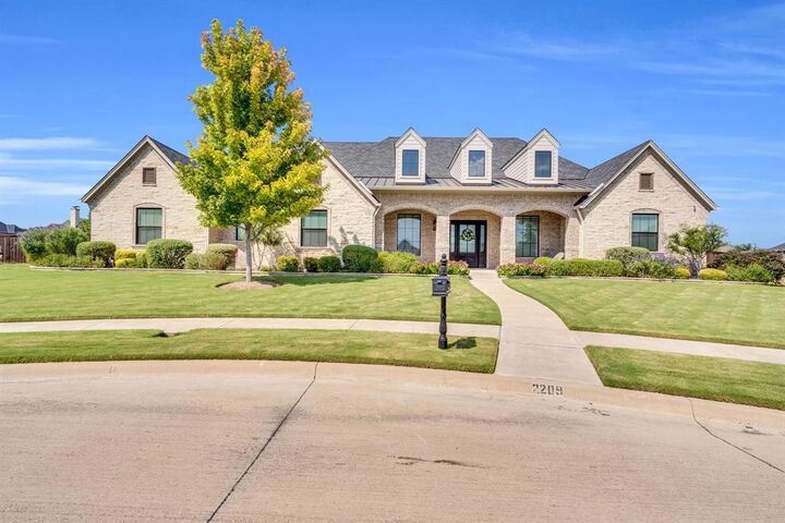 Property Photo: 2209 Lyons TX 76065