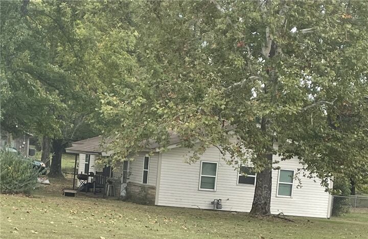 Property Photo: 1101 W Main Street AR 72846