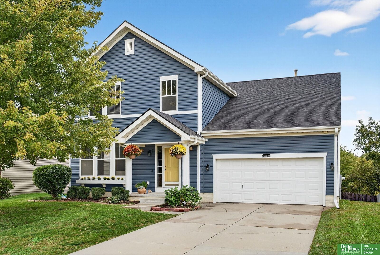 Property Photo: 13902 Rahn Boulevard NE 68123
