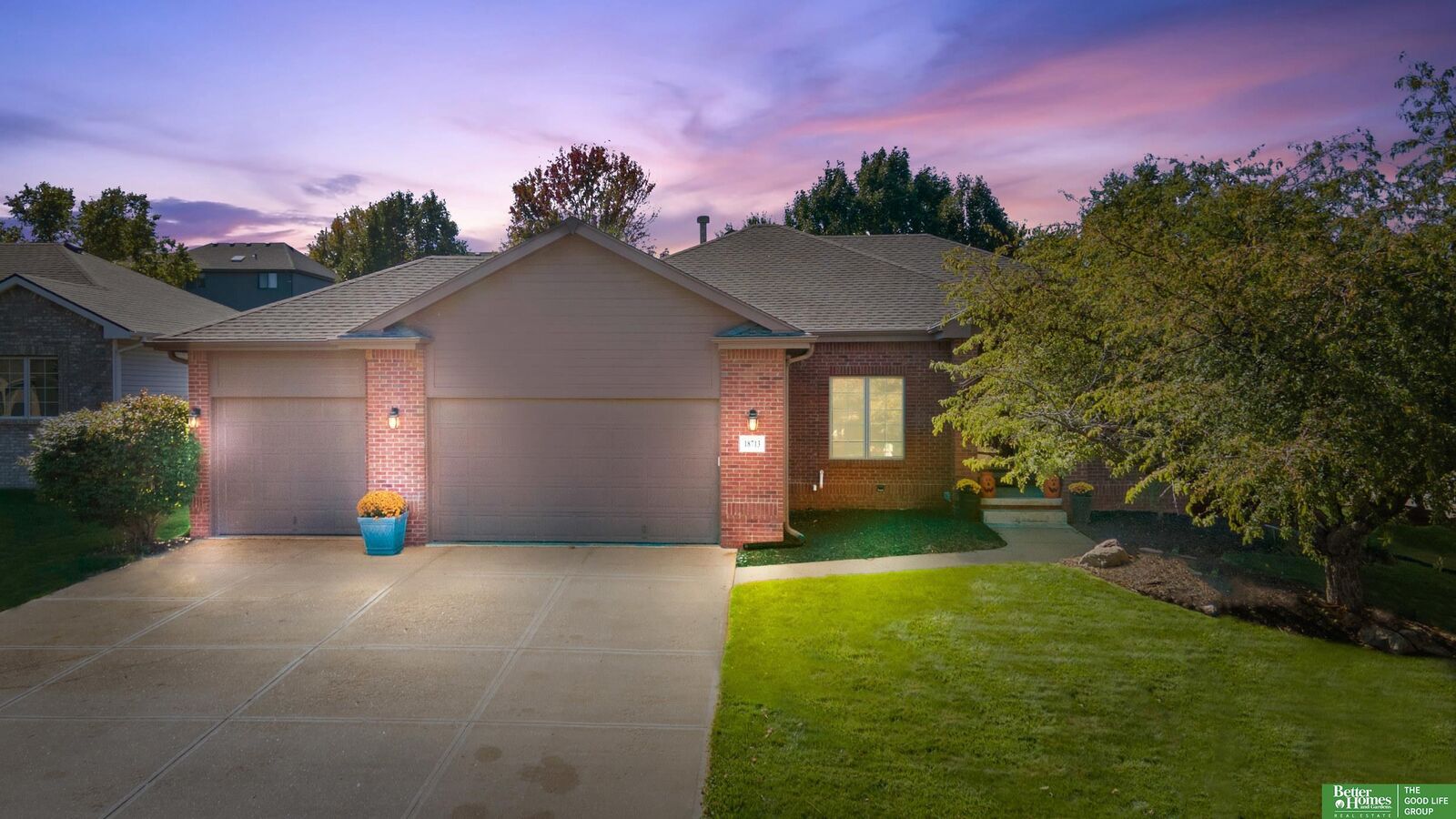 Property Photo:  18713 Edna Street  NE 68136 