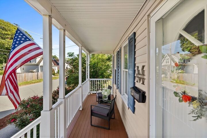 24 Minot St  Reading MA 01867 photo