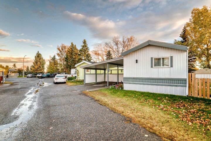 119 Home Bay SE  High River AB T1V 1J8 photo