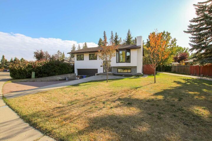 27 Gregson Crescent  Red Deer AB T4P 2K3 photo