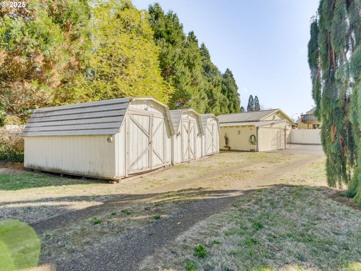 Property Photo: 3701 I St WA 98663