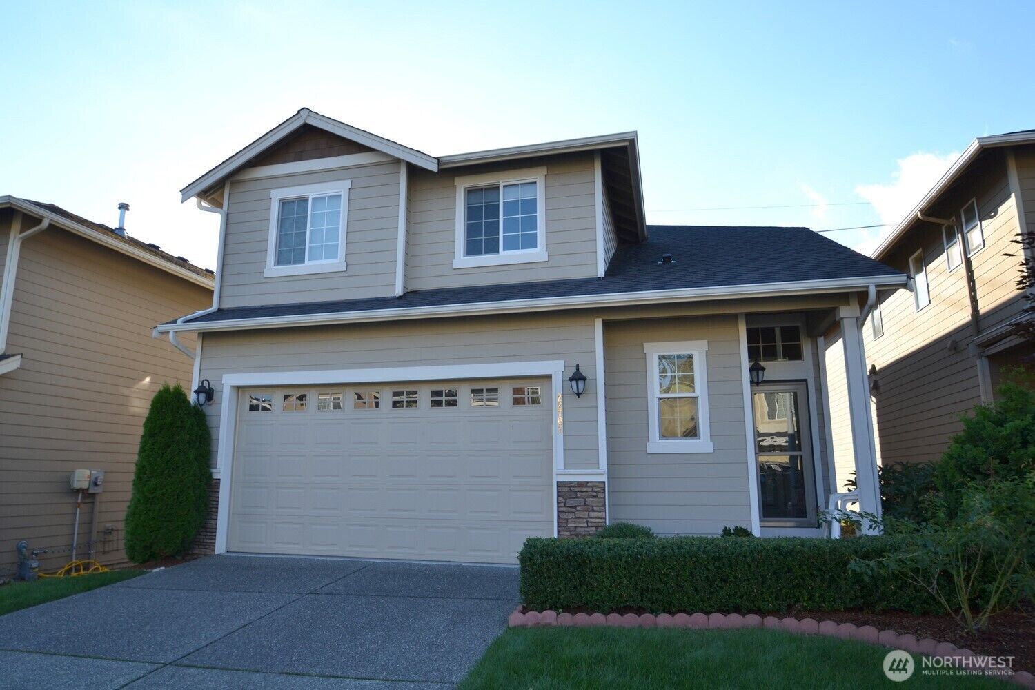 Property Photo: 22702 43rd Drive SE WA 98021