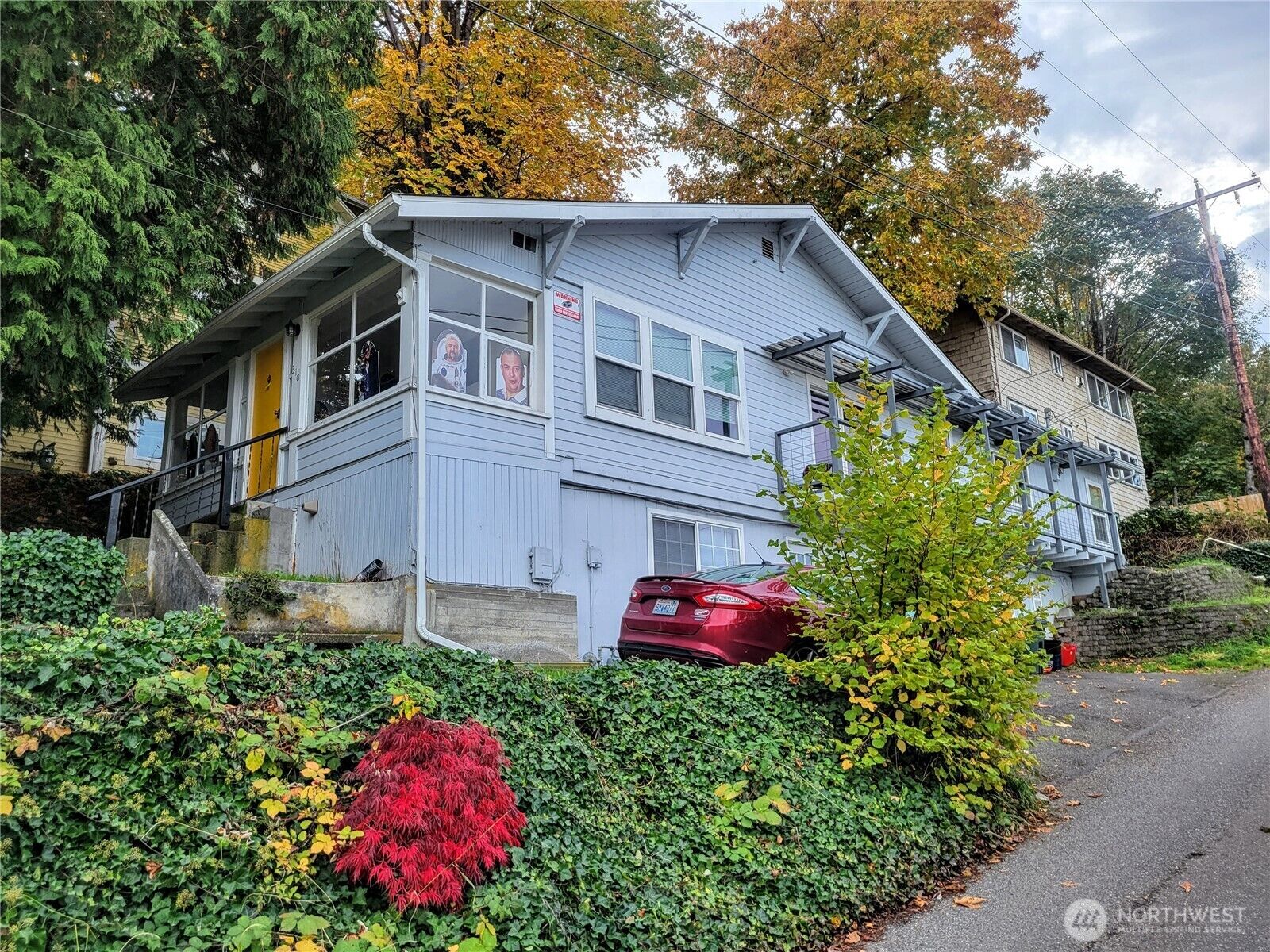 Property Photo:  310 E Ivy Street  WA 98225 