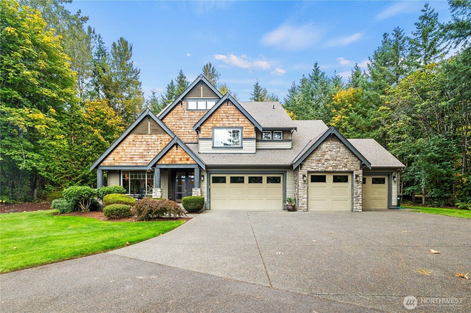 Property Photo:  30922  222nd Way SE  WA 98010 