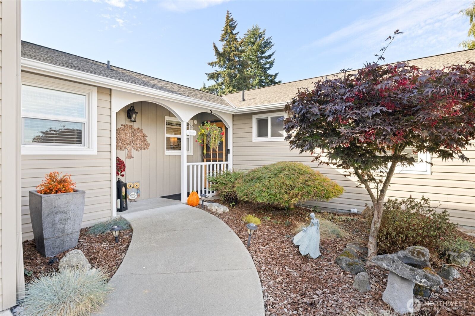 Property Photo:  120  Forest Avenue  WA 98362