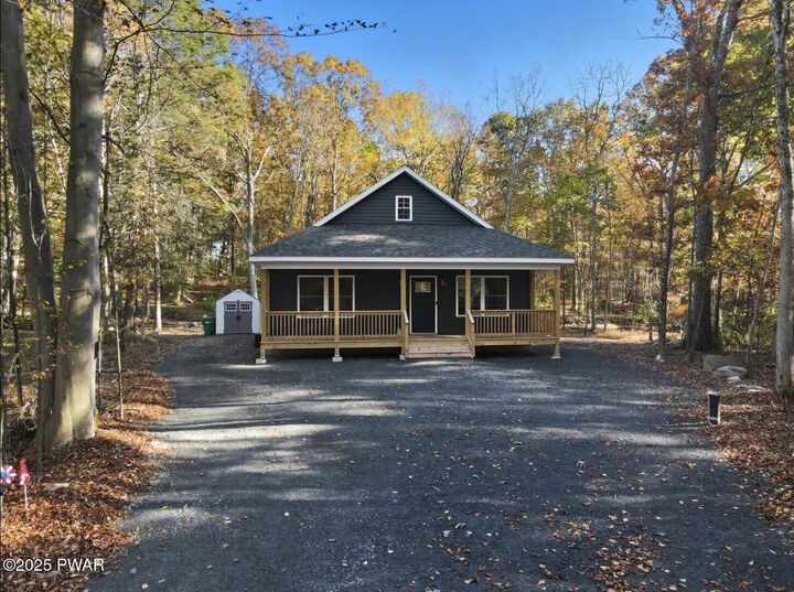 Property Photo:  116 Quail Court  PA 18324