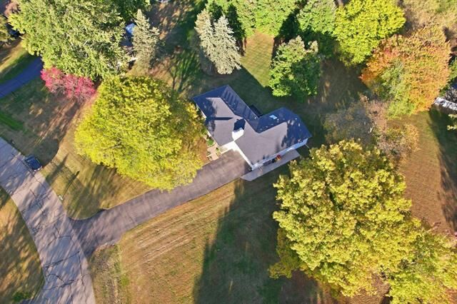 Property Photo: 5156 Elizabeth Lane MI 48003