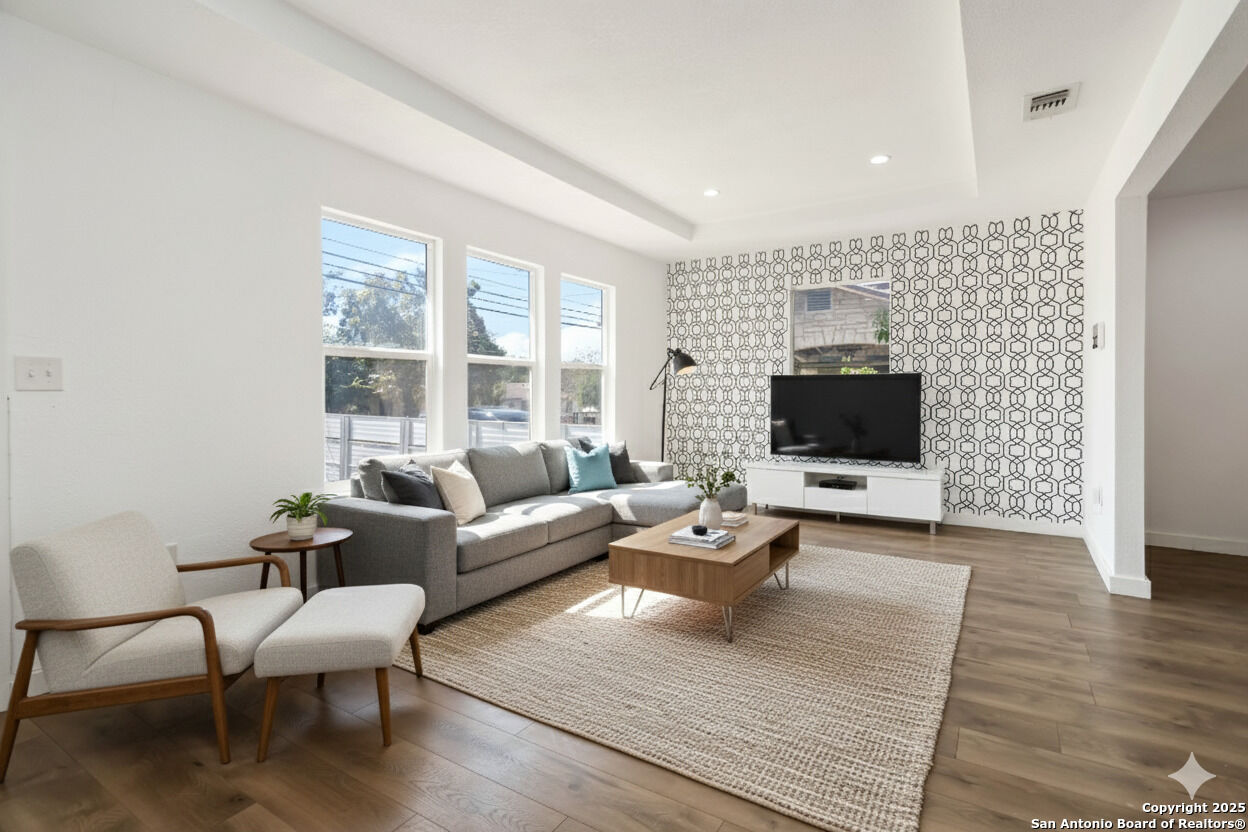 Property Photo:  2131 Burnet  TX 78202 