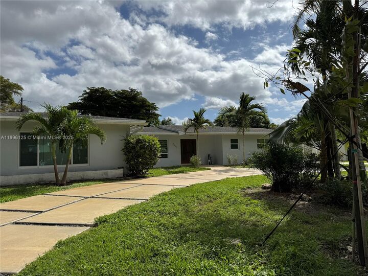 Property Photo:  9401 SW 69th Ct  FL 33156 