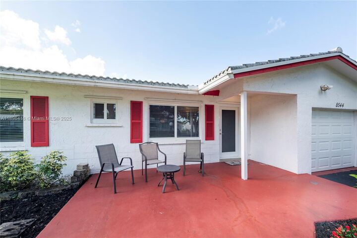 Property Photo: 8544 N Campanelli Blvd FL 33322