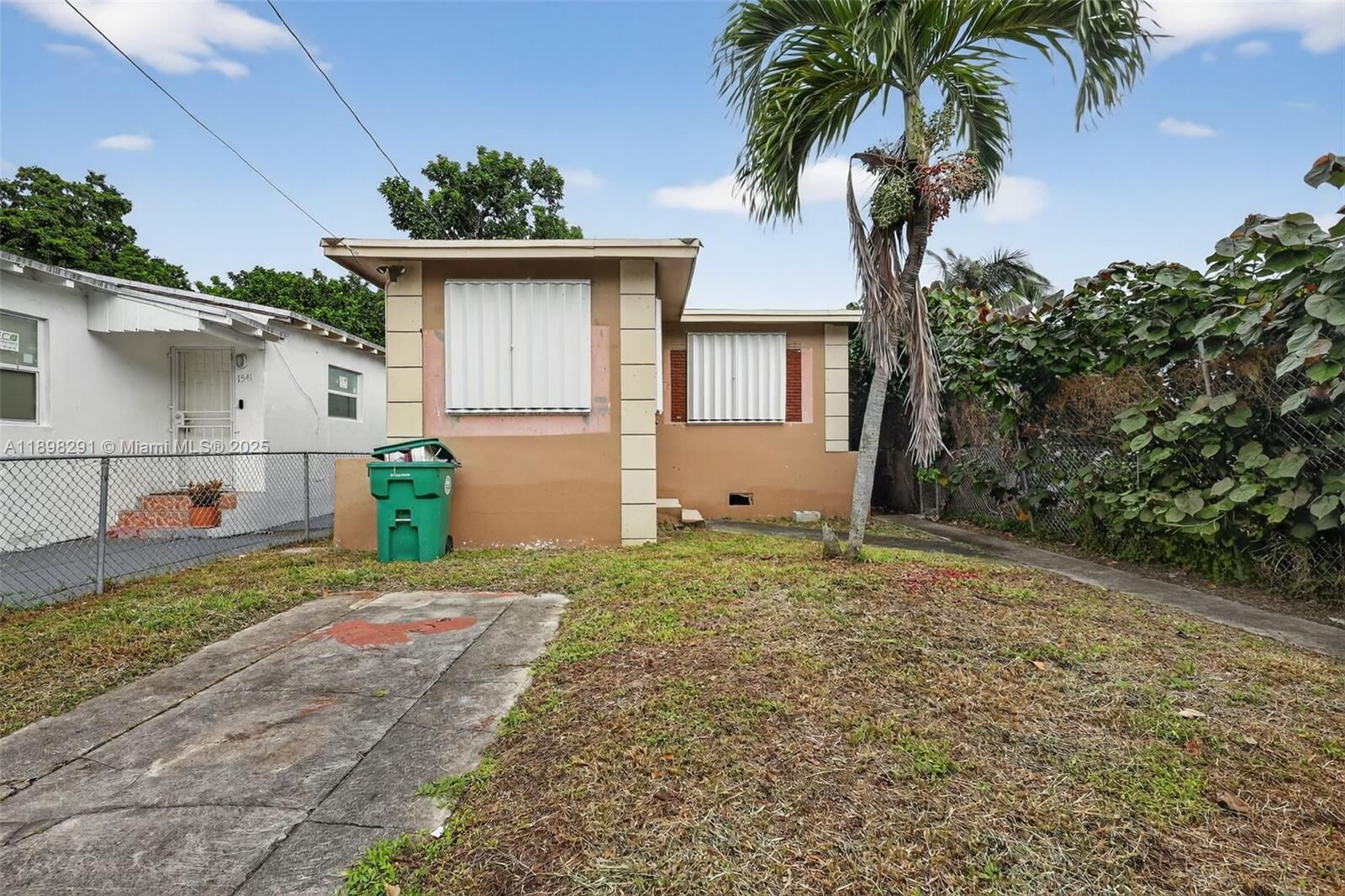 Property Photo: 1537 NW 70th St FL 33147