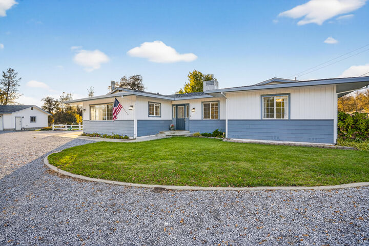 Property Photo: 11990 Jack Pine Lane CA 96003
