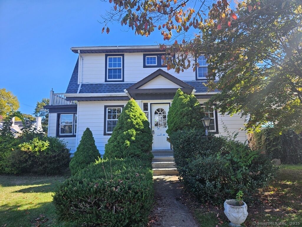 Property Photo: 5 Lindsley Place CT 06615