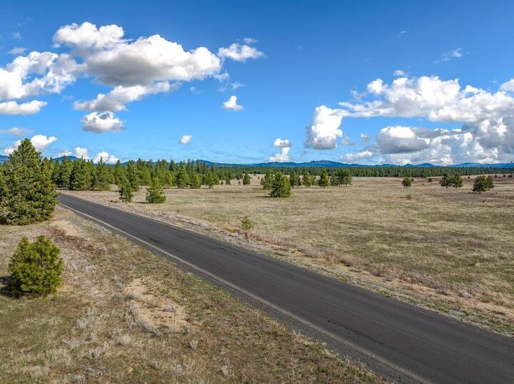 Property Photo:  Nka W Findley Ln Lot P  WA 99006 