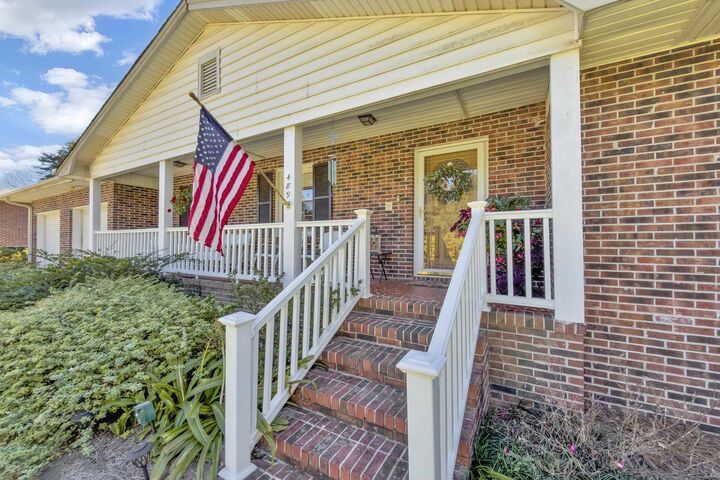 Property Photo: 489 Royal Oak Drive SC 29302