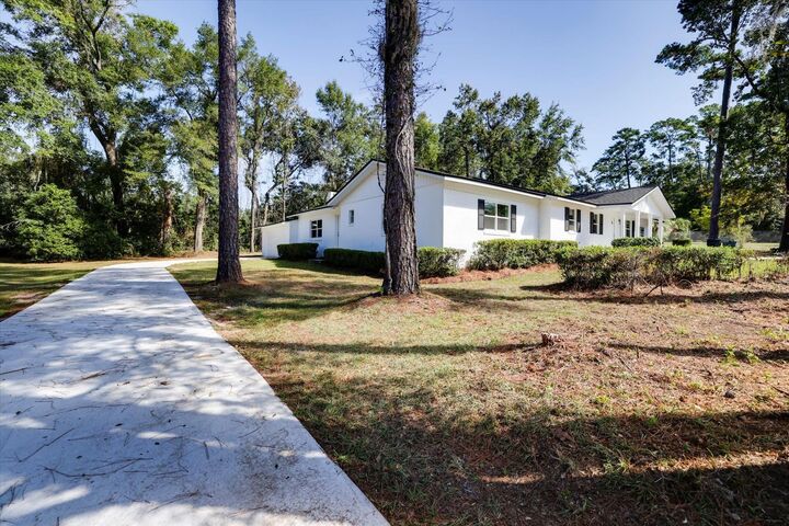 Property Photo: 1502 Coleman Street FL 32310-6016