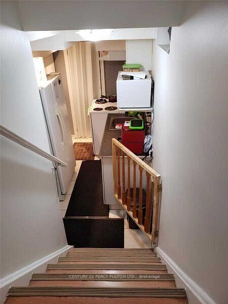 Property Photo:  65 Aldonschool Court Bsmt  ON L1S 0C5