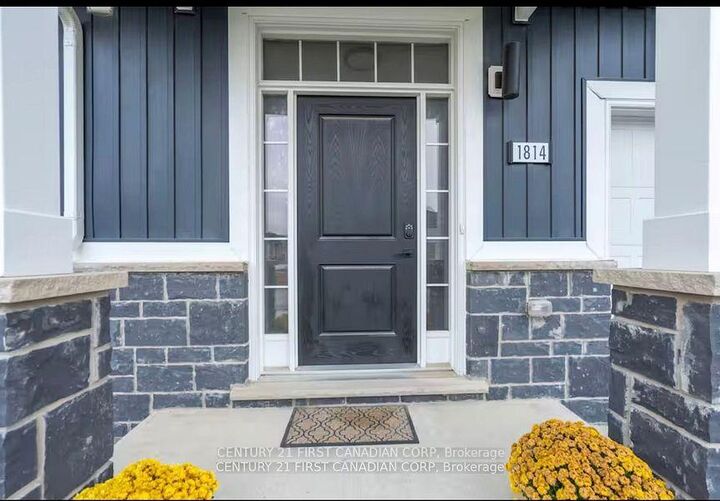 Property Photo: 1814 Finley Crescent ON N6G 0B4