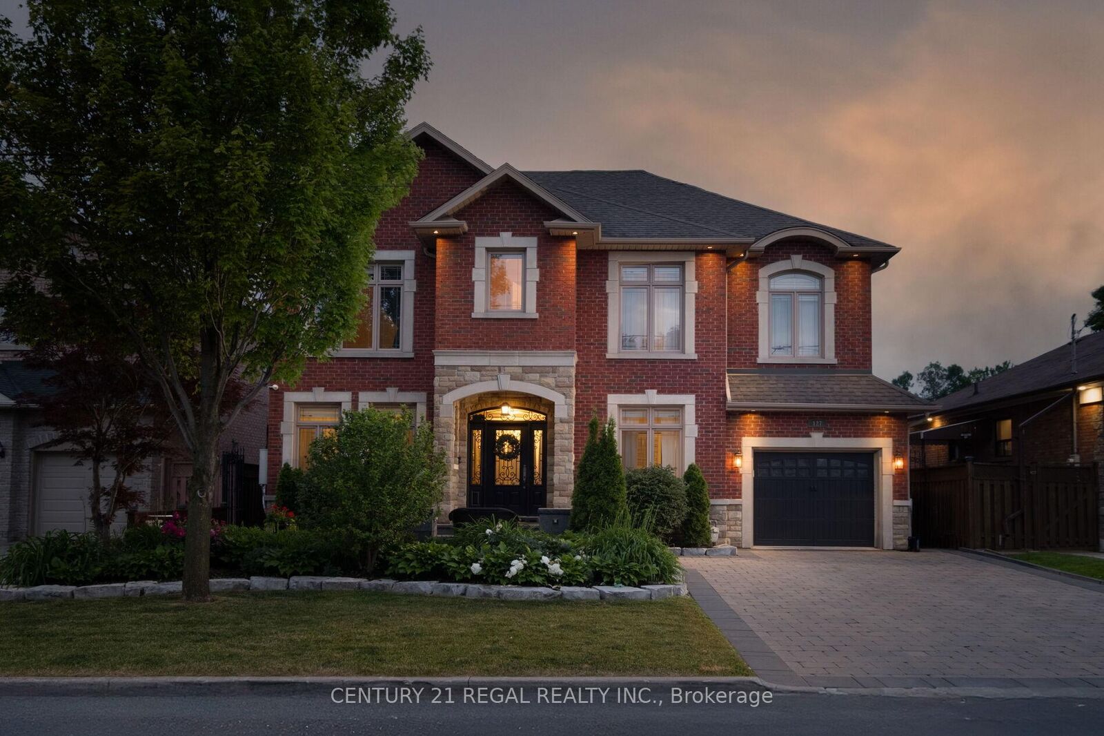 Property Photo:  127 Sultana Avenue  ON M6A 1T6