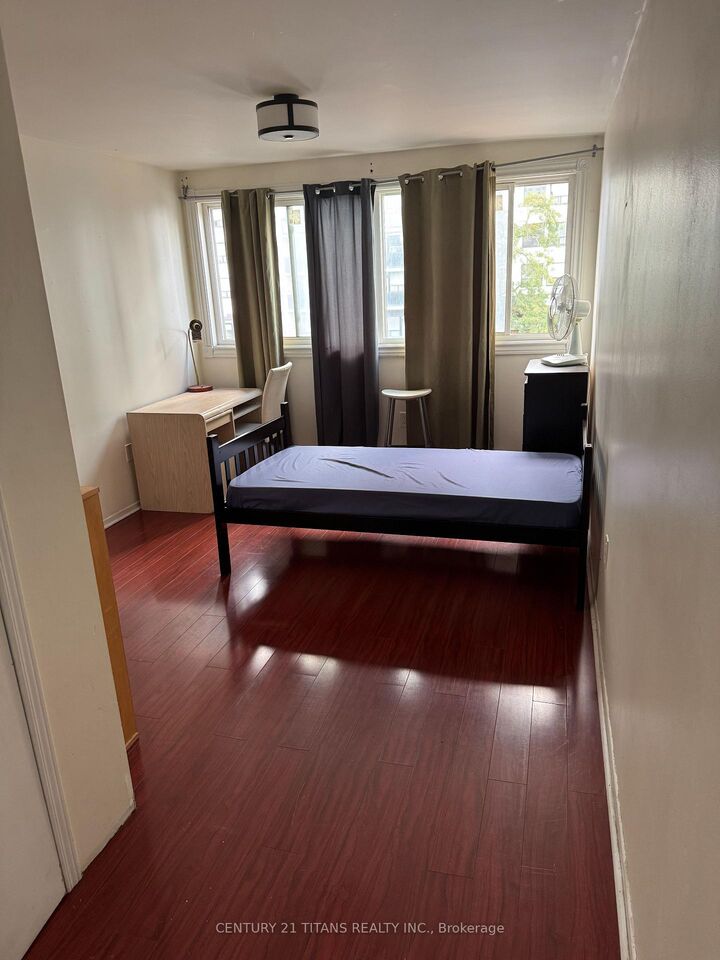 Photo de la propriété:  100 Mornelle Court 2075  ON M1E 4X2 