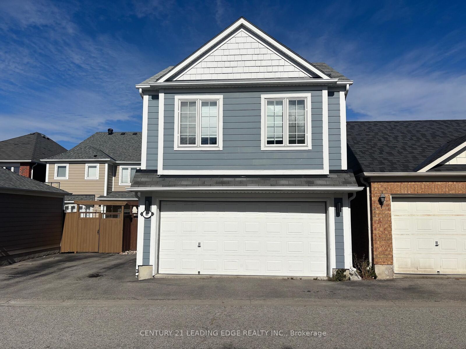 Property Photo:  61 Morning Dove Drive Coach  ON L6B 1L2