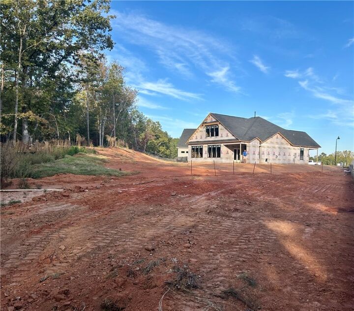 Property Photo: 141 Shale Drive SC 29630