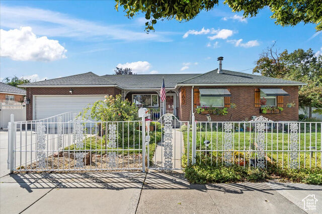 Property Photo: 763 N Lafayette Dr UT 84116