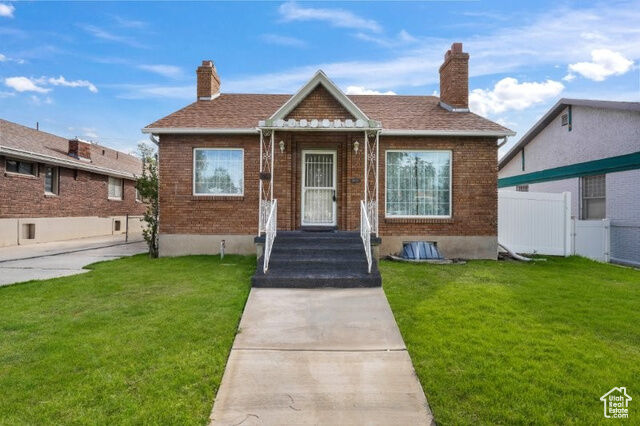 Property Photo: 1452 E Hollywood Ave UT 84105