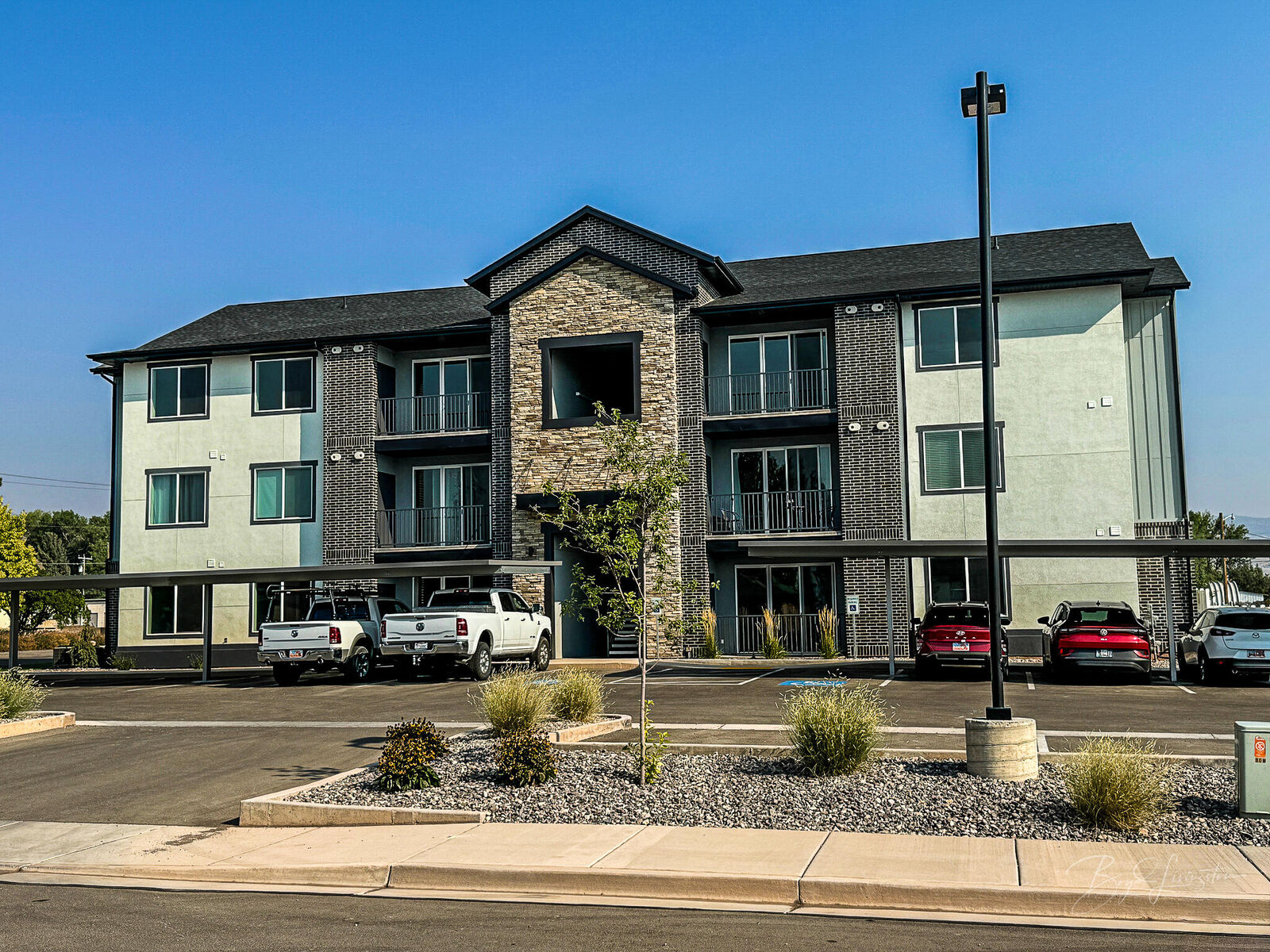 Property Photo: 553 S 100 W #103 UT 84701
