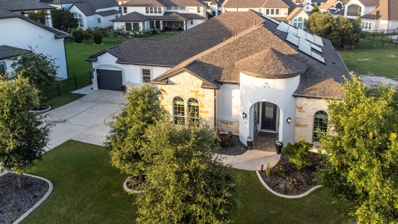 Property Photo: 1720 Boscello Court TX 78641