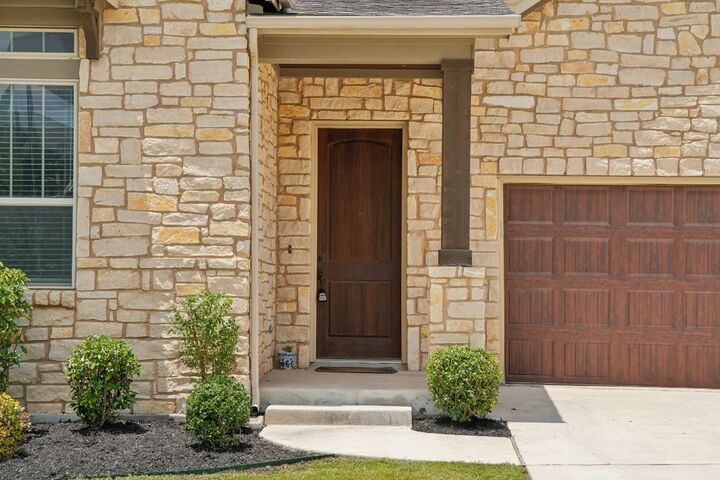 Property Photo:  134 Summer Square Drive  TX 78737 