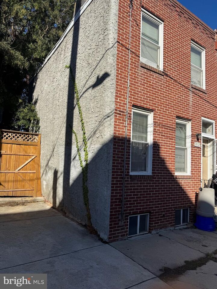 Property Photo: 1839 Ingersoll Street PA 19121