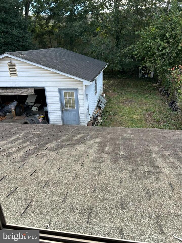 Property Photo: 27 Jackson Avenue VA 22601