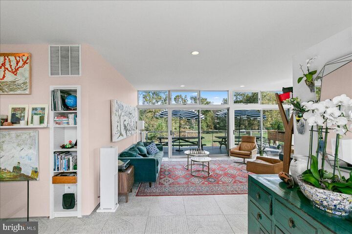 Property Photo: 10222 Van Thompson Road VA 22039