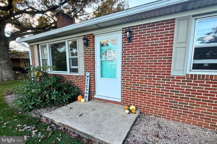 Property Photo: 5865 Charlestown Road PA 17236