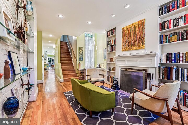 Property Photo:  102 W Lee Street W  MD 21201 