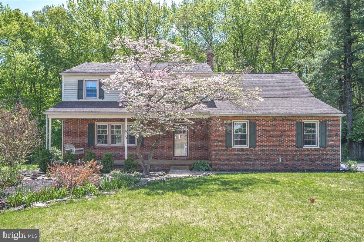 Property Photo: 2418 Marilyn Drive DE 19810