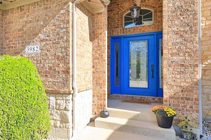 Property Photo: 3982 Shadowleaf Drive OH 45305