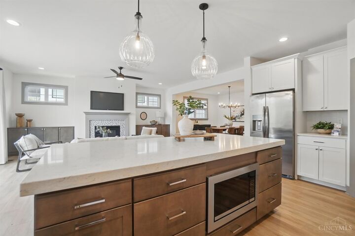 Property Photo: 9324 Old Plainfield Road OH 45236