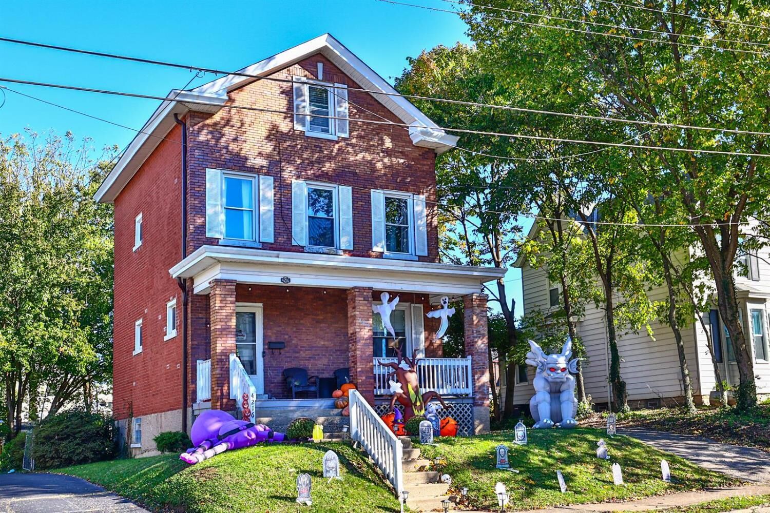 Property Photo: 4216 Bell Street OH 45212