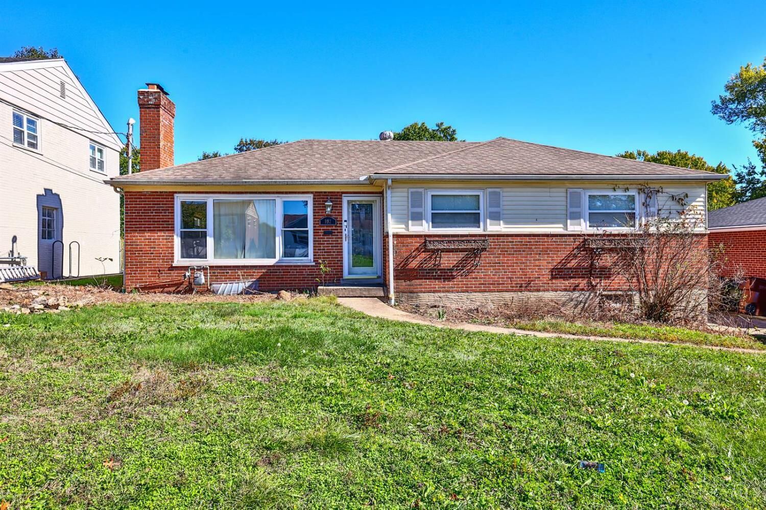 Property Photo: 992 Rosetree Lane OH 45230