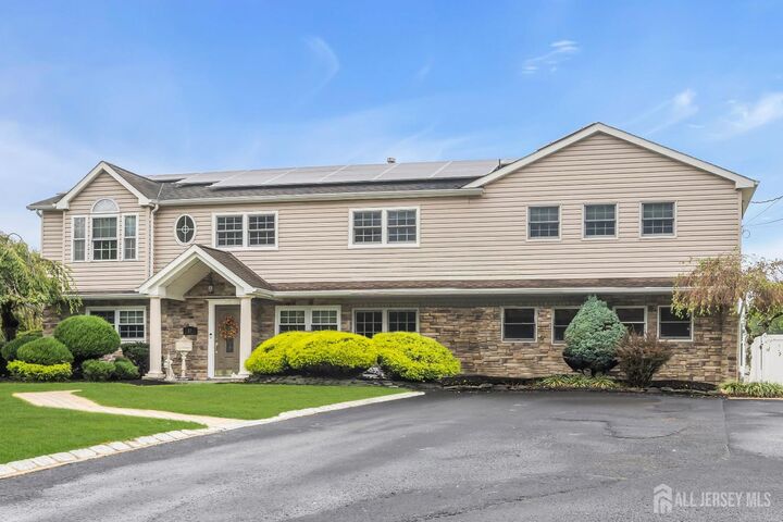 Property Photo: 17 Yorktowne Drive NJ 07726