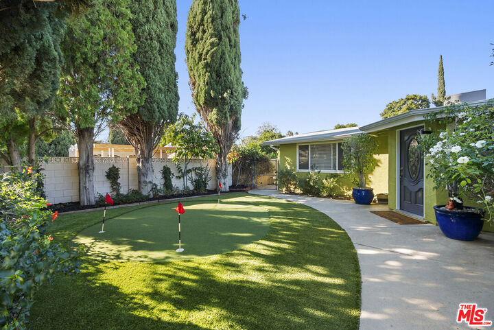 20307 Mobile St  Winnetka CA 91306 photo